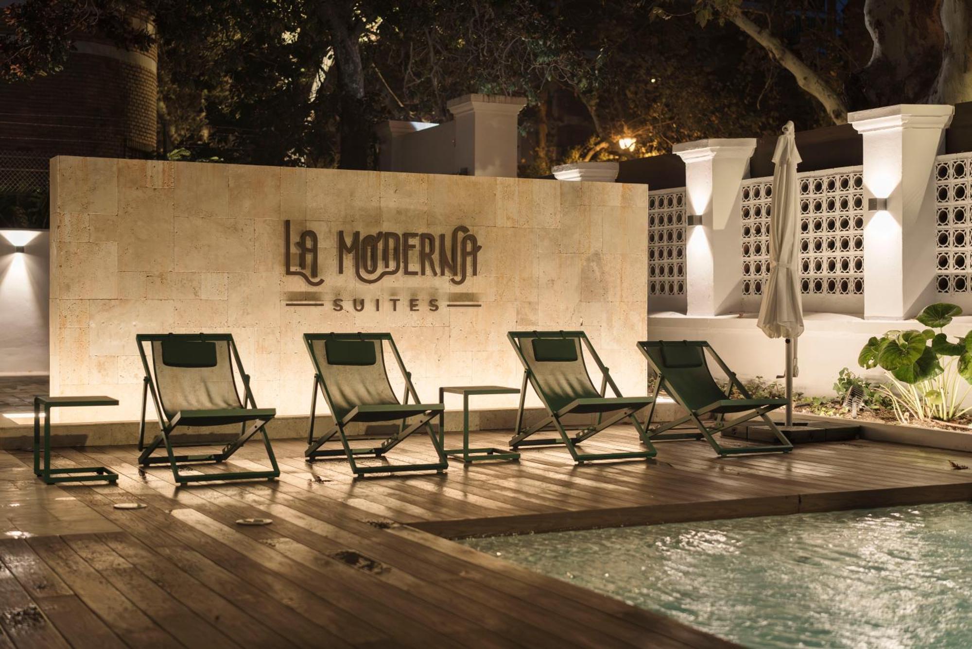 La Moderna Suites Малага Екстериор снимка